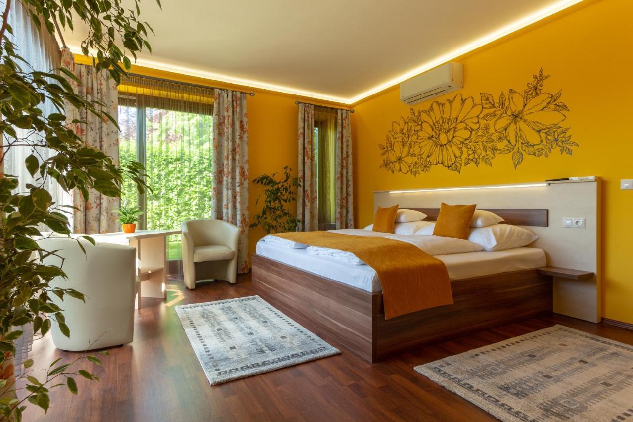 Hotel Mayer Alsóörs Dış mekan fotoğraf