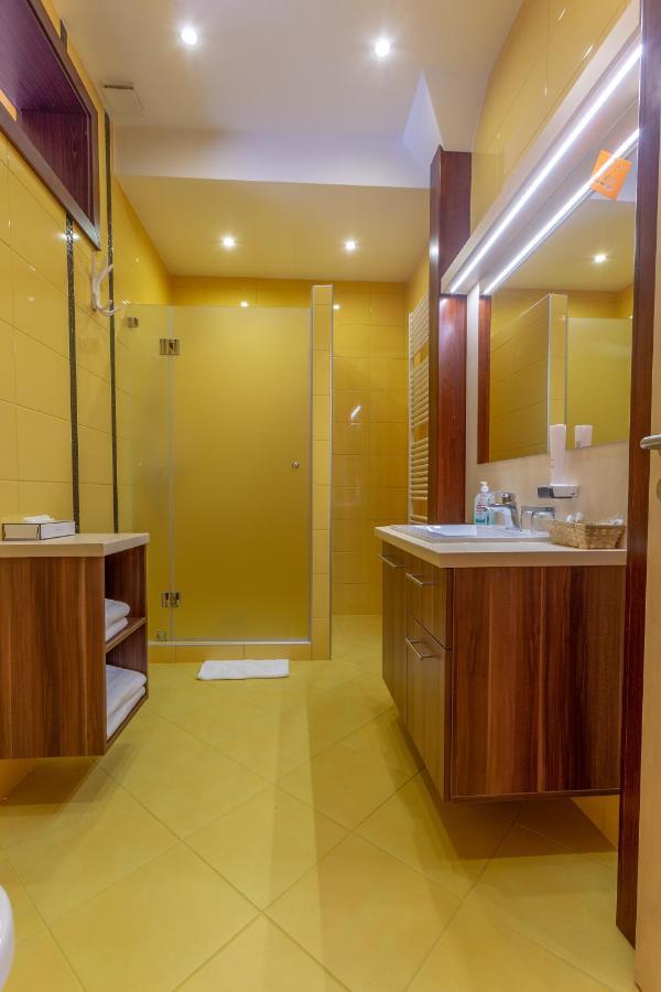 Hotel Mayer Alsóörs Dış mekan fotoğraf