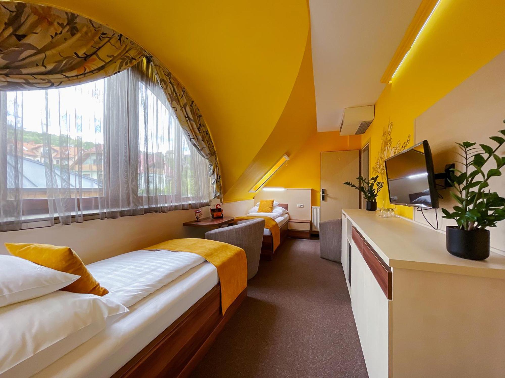 Hotel Mayer Alsóörs Dış mekan fotoğraf