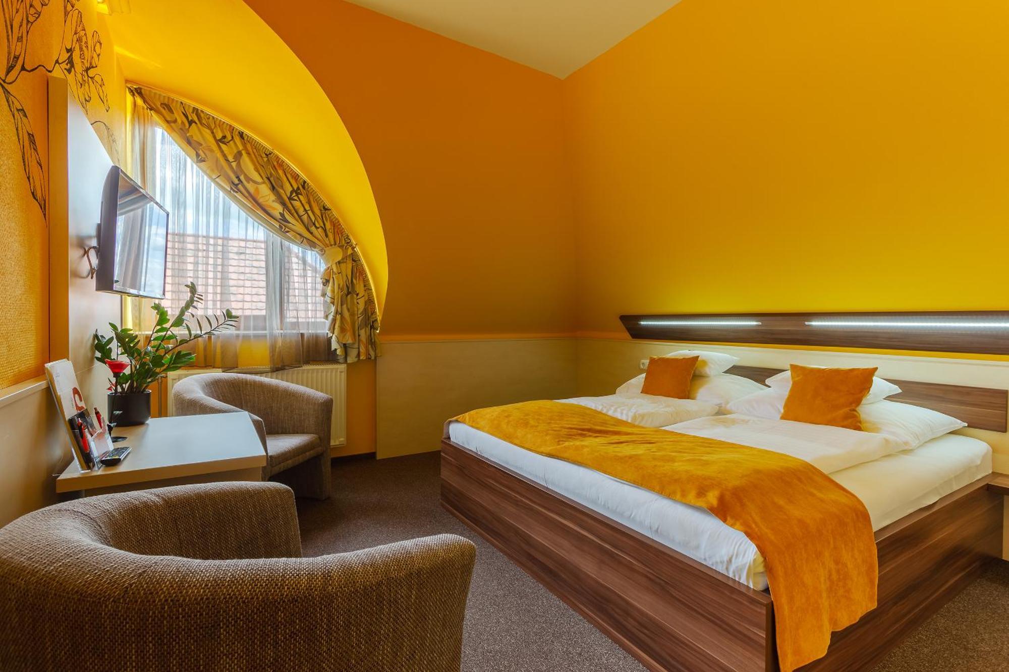 Hotel Mayer Alsóörs Dış mekan fotoğraf