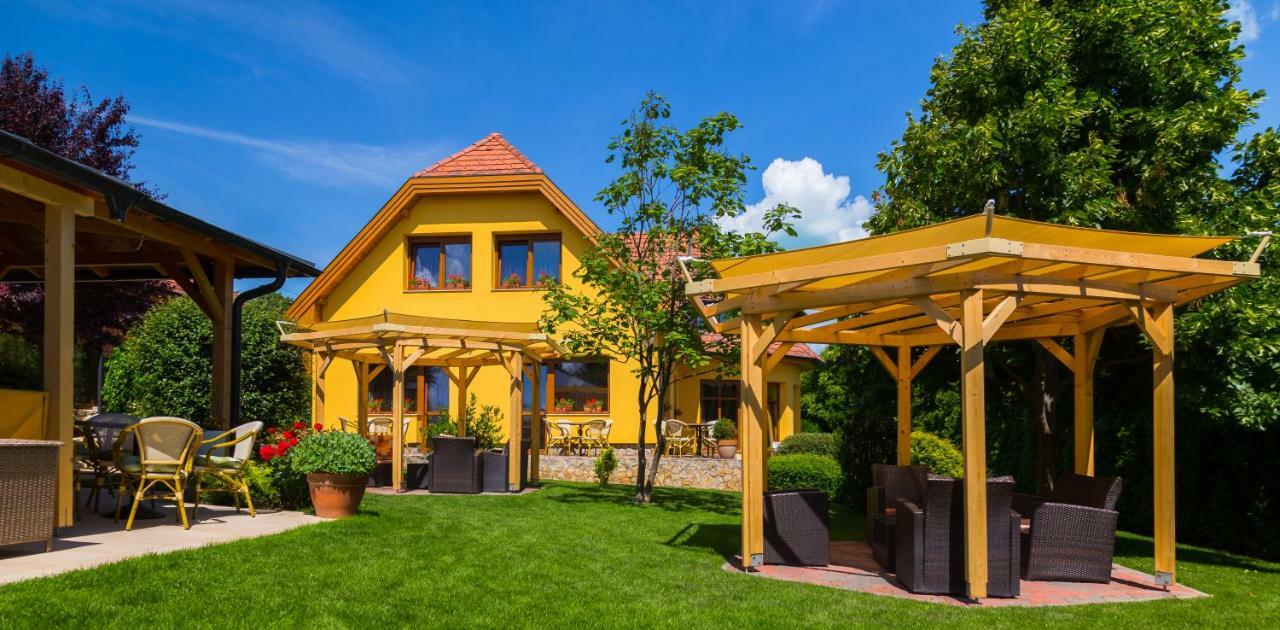 Hotel Mayer Alsóörs Dış mekan fotoğraf